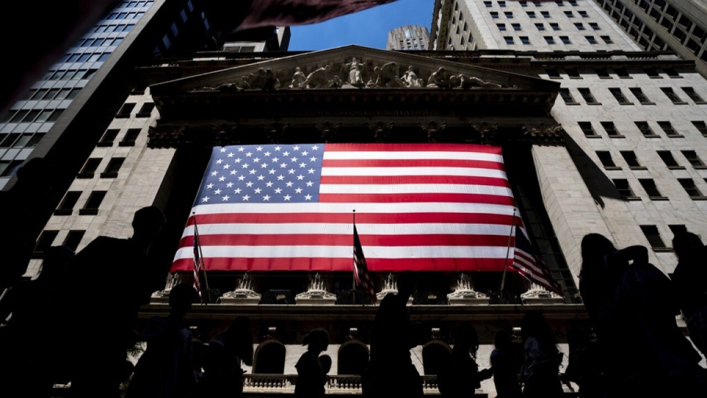 Economic Collapse = Societal Collapse. (It’s deliberate so that we can have “order out of chaos”, as in New World Order, also known as the tyranny of the ruling&nbsp;sociopaths.)