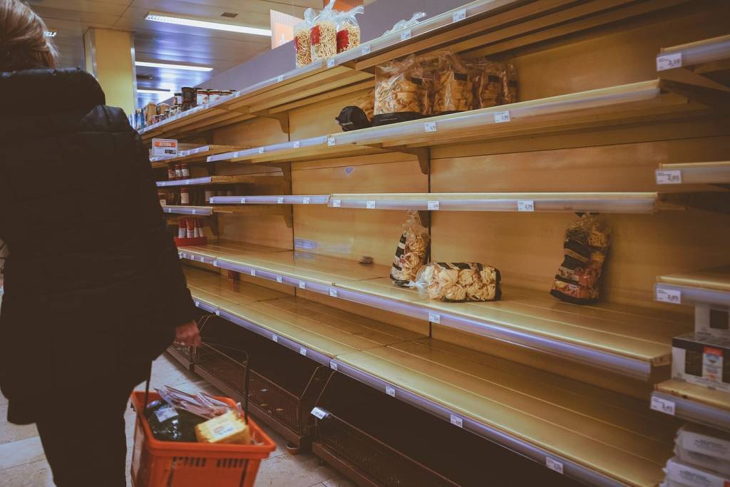 8 Signs That Most Americans Are Flat Broke And Totally Unprepared For The Coming Food&nbsp;Crisis